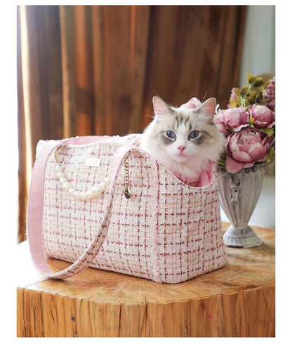 Chic Pet Carrier Tote for Style-Conscious Traveling Pets